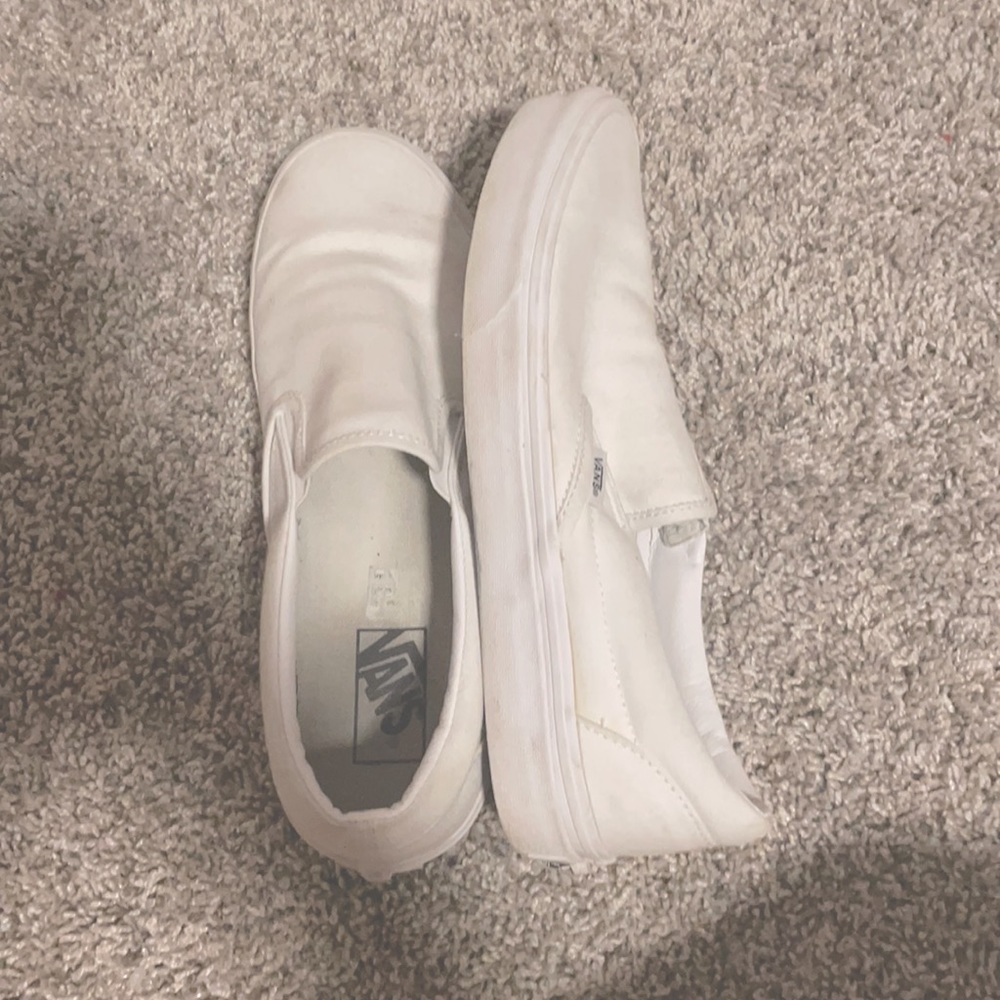 WHITE SLIP ON VANS💙💙